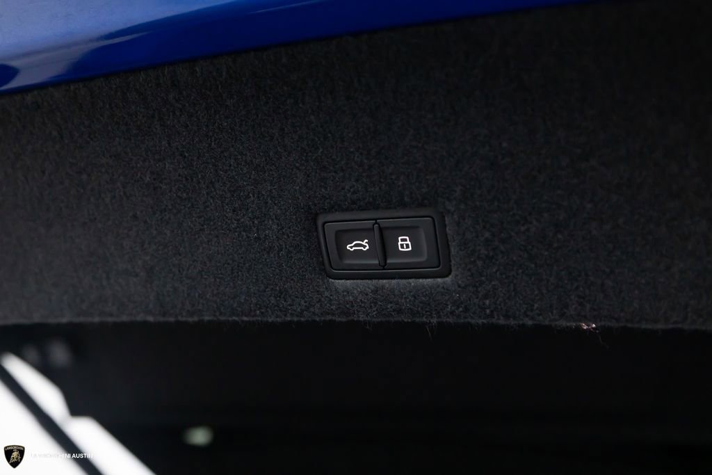 Used 2024 Lamborghini Urus Performante image 13