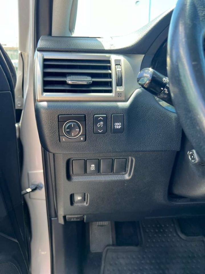 Used 2014 Lexus GX 460 AWD/4WD image 24
