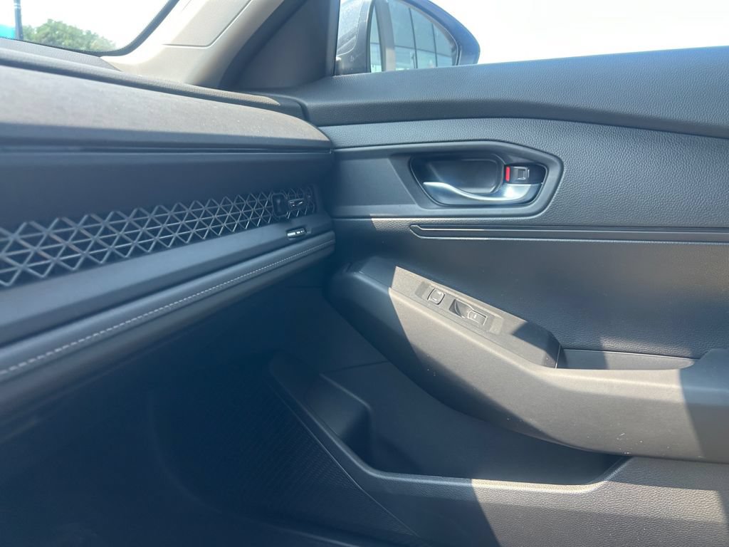 Certified 2023 Honda Accord LX image 24