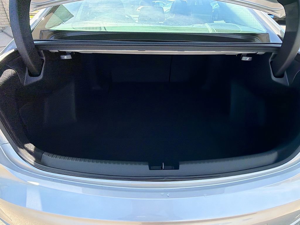 Used 2025 Acura TLX w/ Technology Package image 12