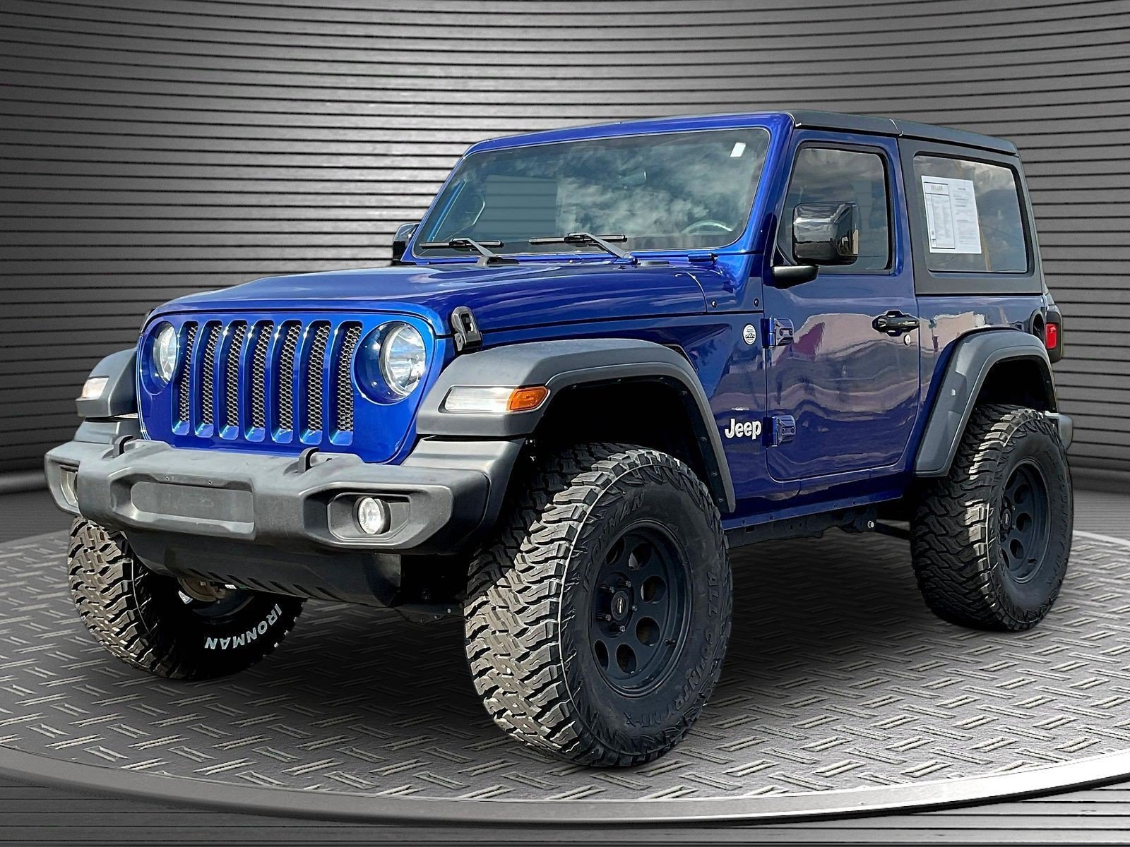 Used 2019 Jeep Wrangler Sport AWD/4WD image 3