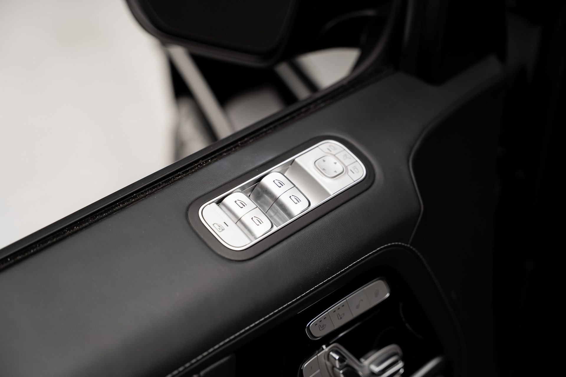 Used 2023 Mercedes-Benz G 550 image 55