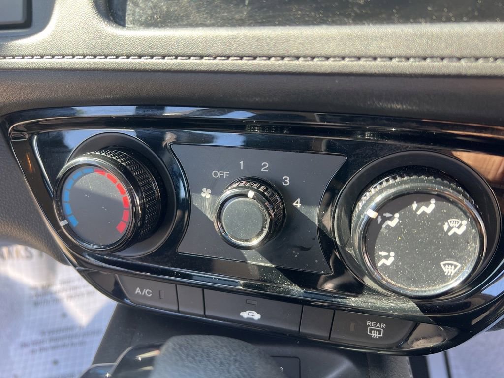 Used 2019 Honda HR-V LX image 38