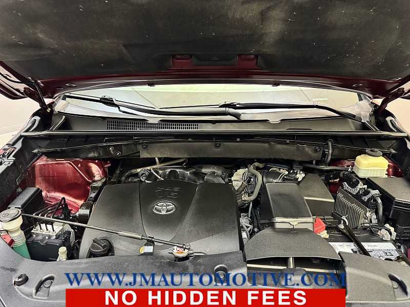 Used 2018 Toyota Highlander XLE AWD/4WD image 10