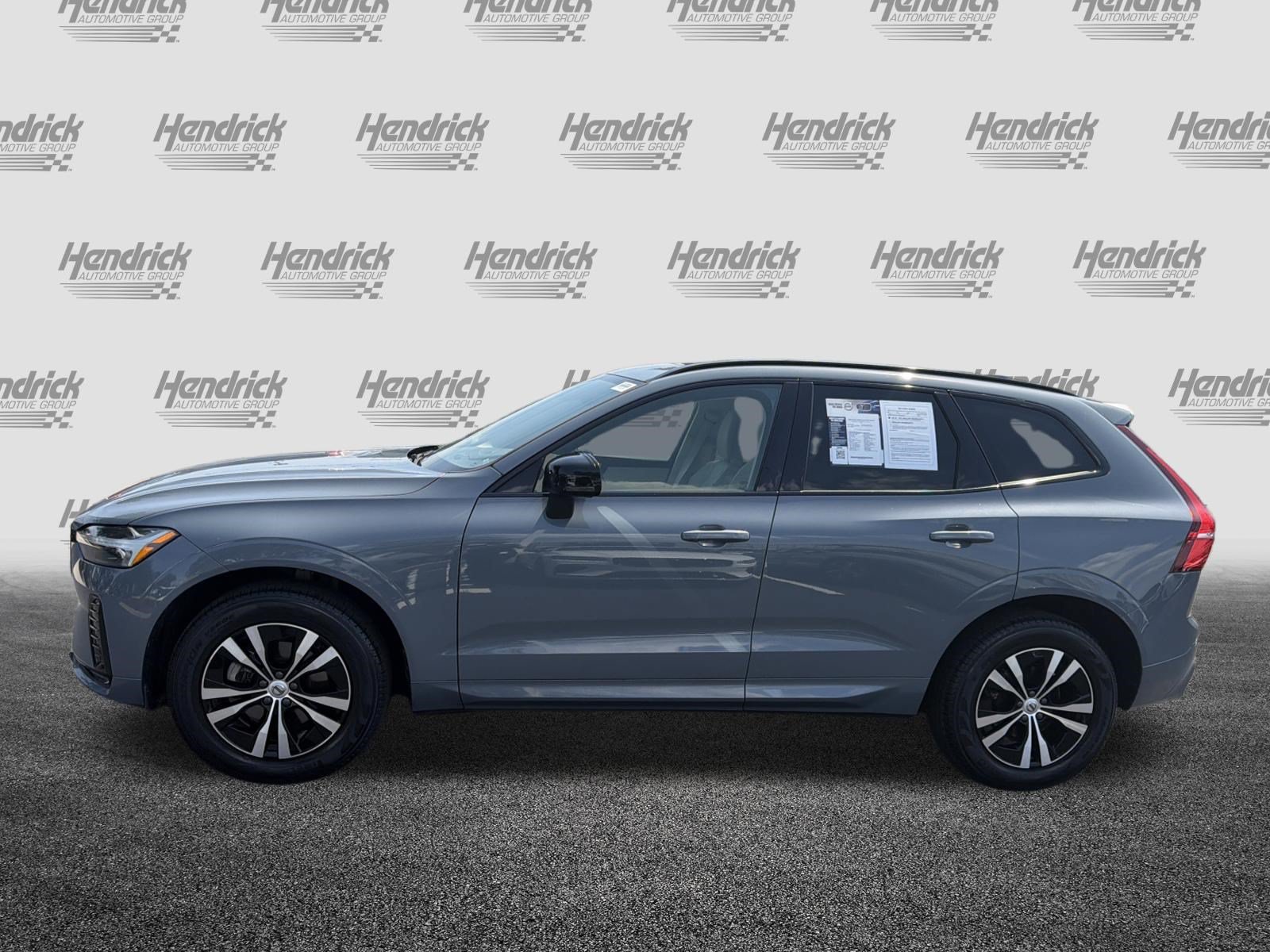 Certified 2024 Volvo XC60 B5 Core AWD/4WD image 7