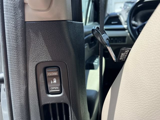 Used 2019 Honda Odyssey EX-L image 24