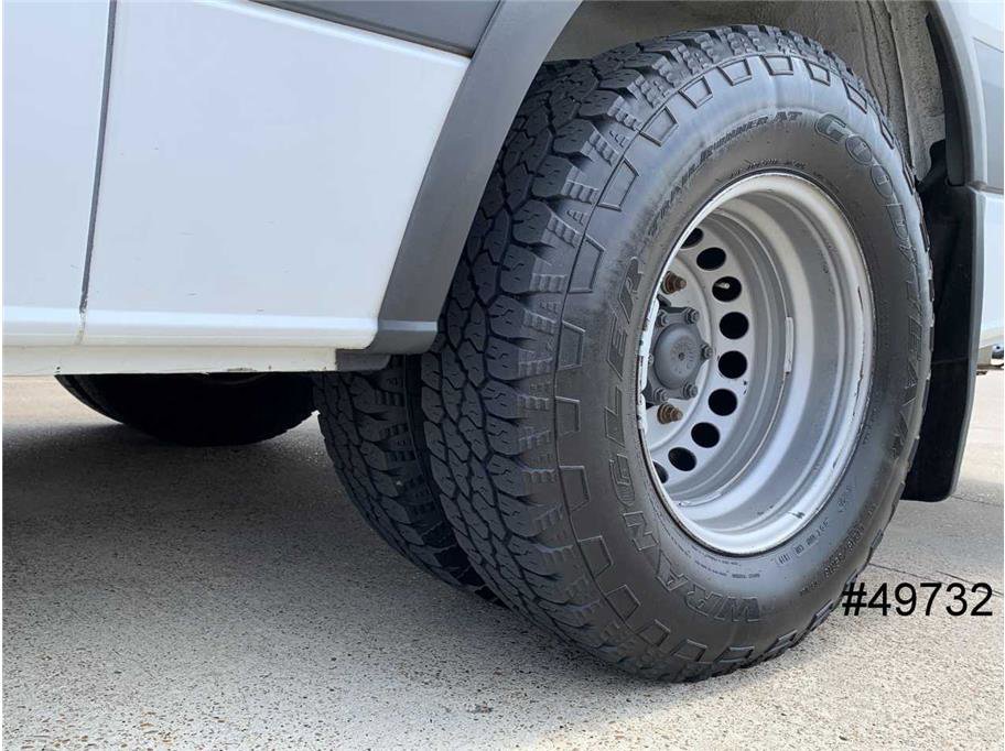 Used 2012 Mercedes-Benz Sprinter 3500 image 24