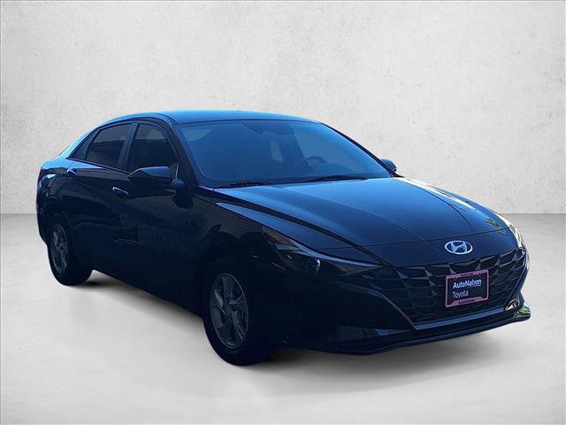 Used 2023 Hyundai Elantra SE video 3