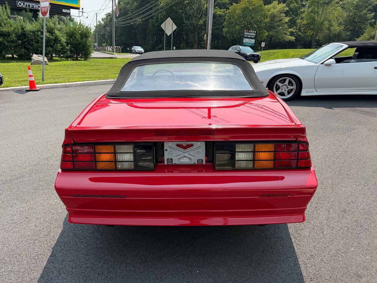Used 1991 Chevrolet Camaro Z28 RWD image 6