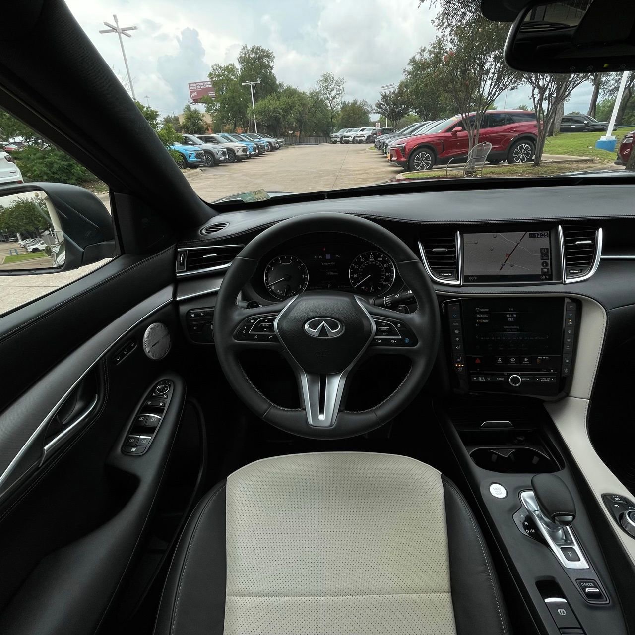 Used 2023 INFINITI QX55 Essential AWD/4WD image 12