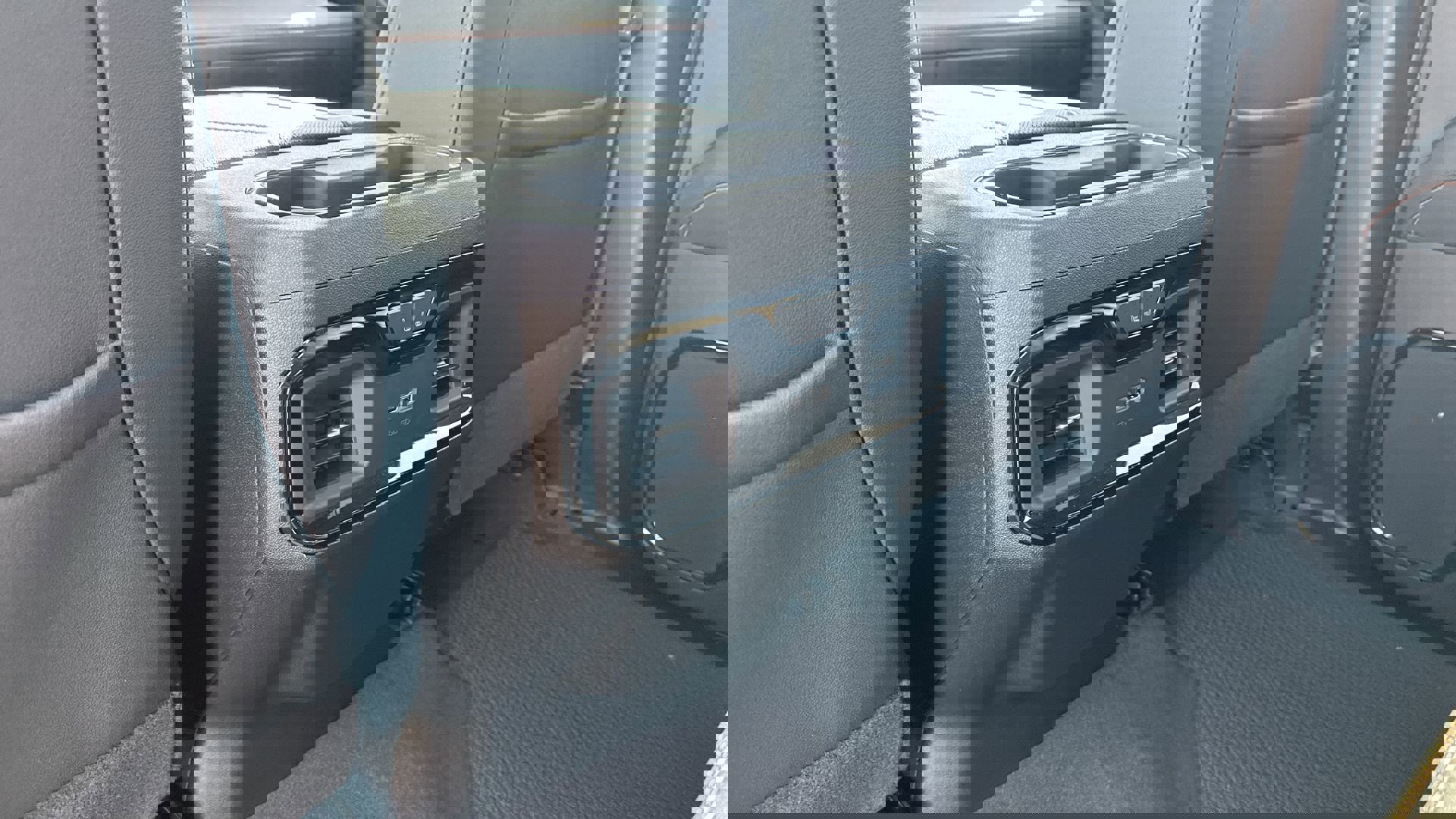 Certified 2024 GMC Sierra 1500 AT4 w/ Technology Package image 55