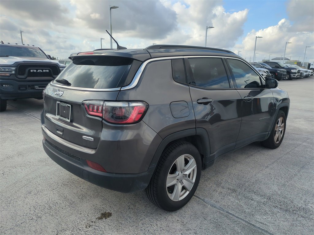 Used 2022 Jeep Compass Latitude w/ Sun and Sound Group image 5