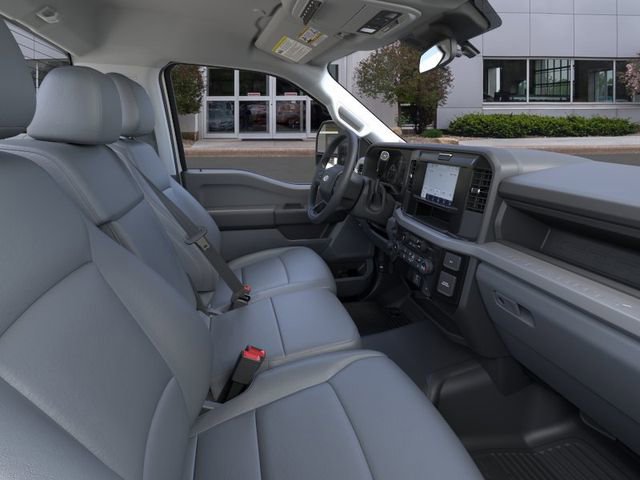 New 2025 Ford F550 4x4 Regular Cab Super Duty image 11