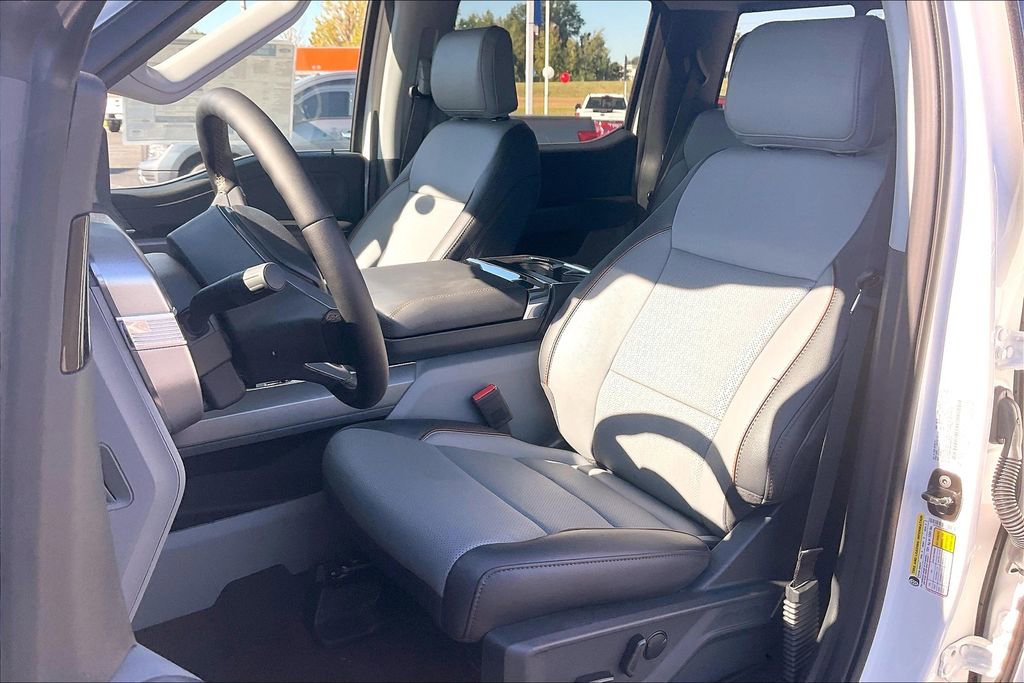 New 2025 Ford F150 Lariat w/ Equipment Group 501A Mid image 9