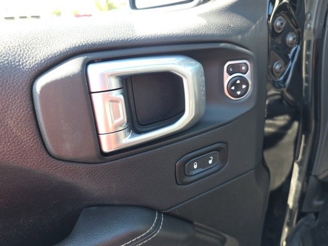 Used 2023 Jeep Wrangler Unlimited Sahara w/ Cold Weather Group image 12