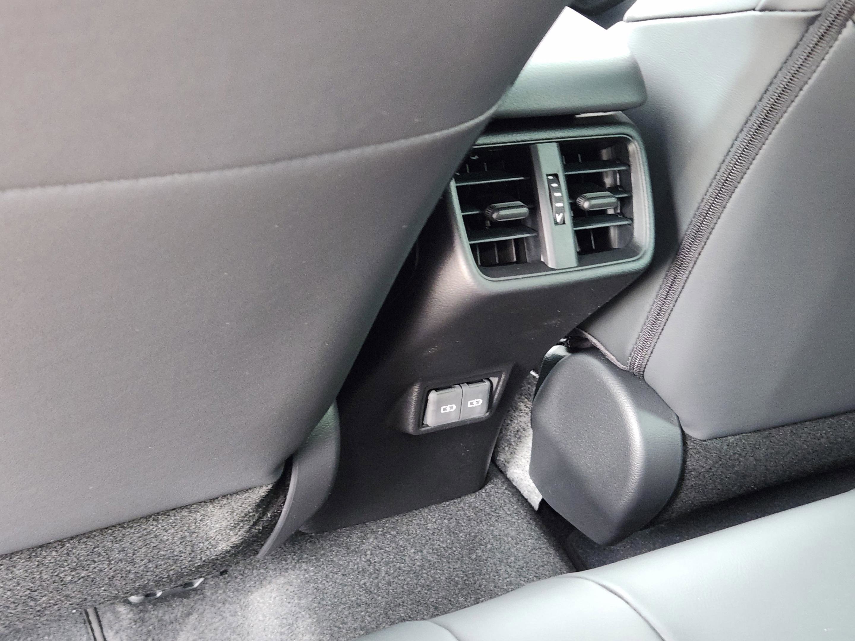 New 2026 Lexus UX 300h FWD image 19