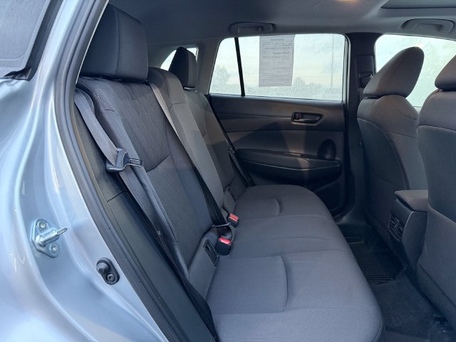 Certified 2025 Toyota Corolla Cross LE w/ Moonroof Package FWD image 17