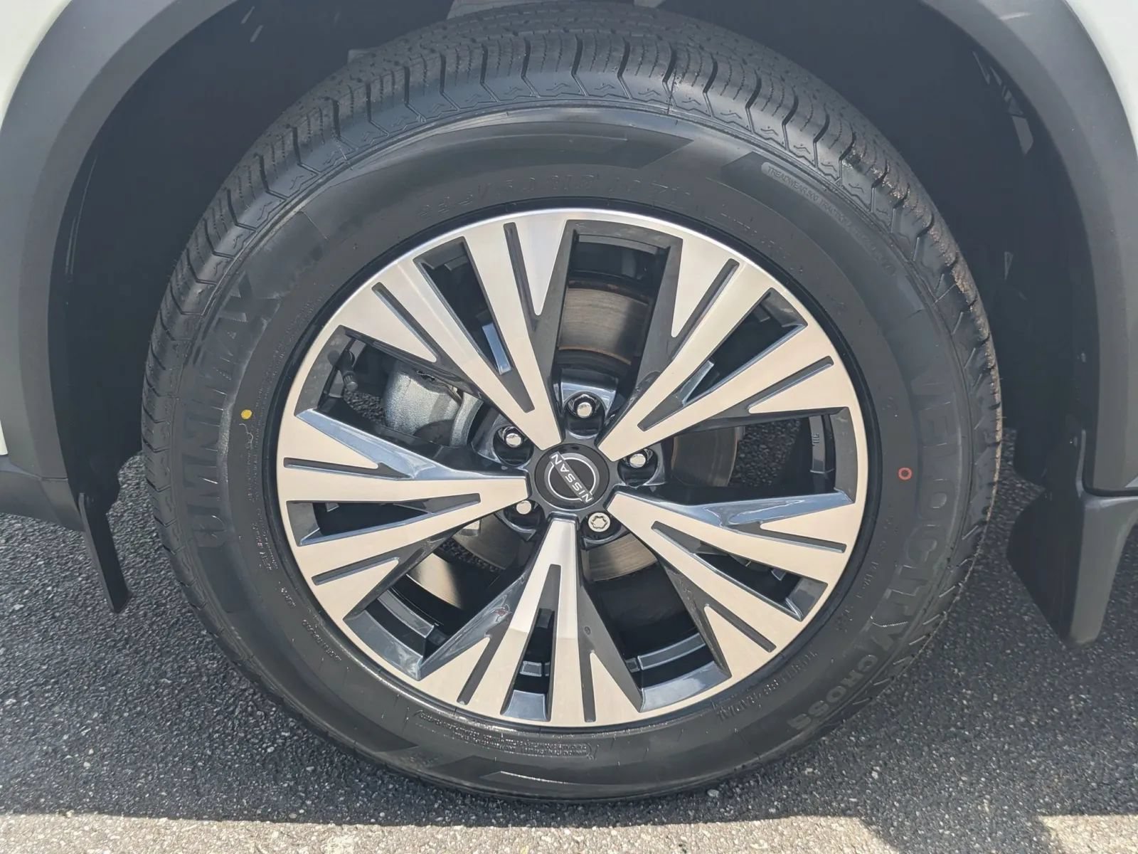 Certified 2023 Nissan Rogue SV FWD image 11