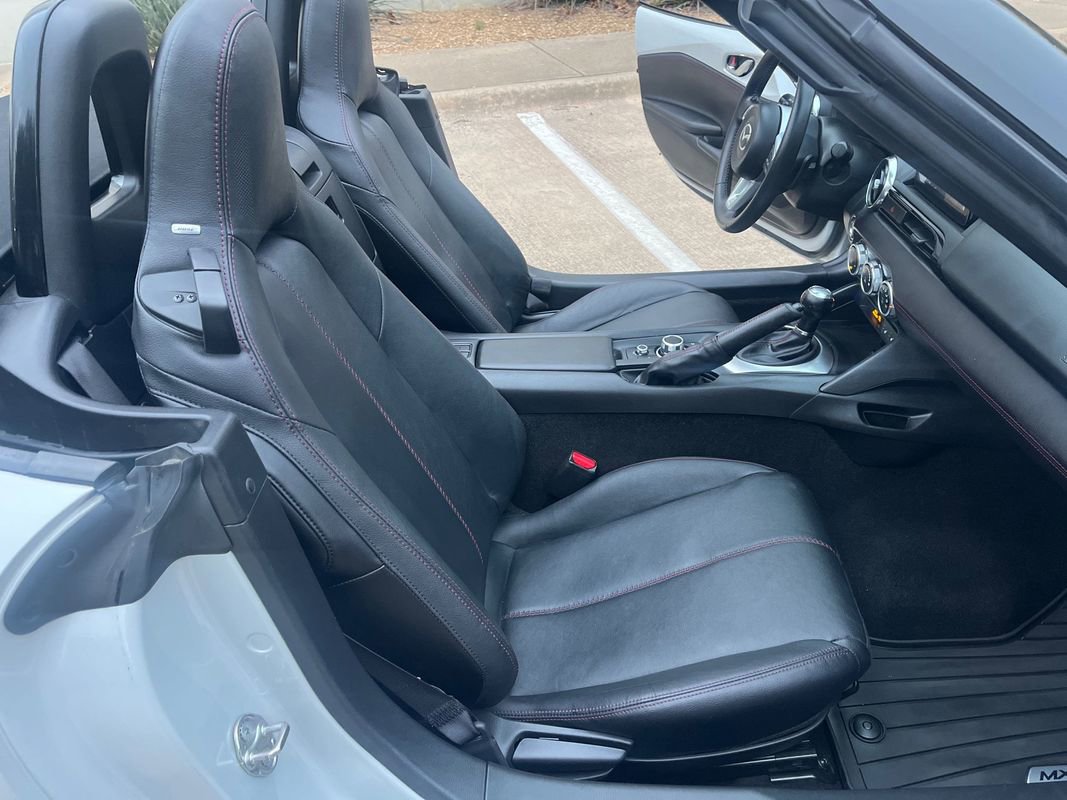 Used 2019 MAZDA MX-5 Miata Grand Touring image 17