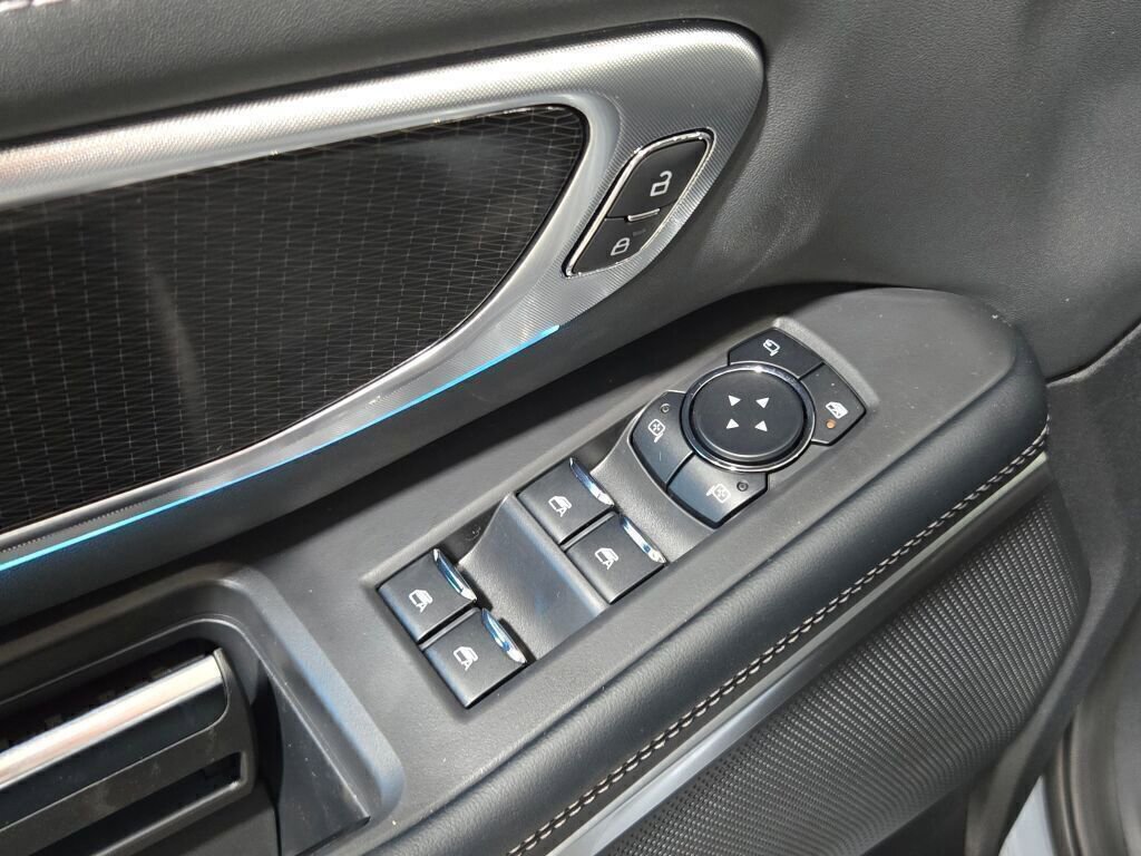 New 2025 Ford Expedition Platinum w/ Stealth Performance Package image 27
