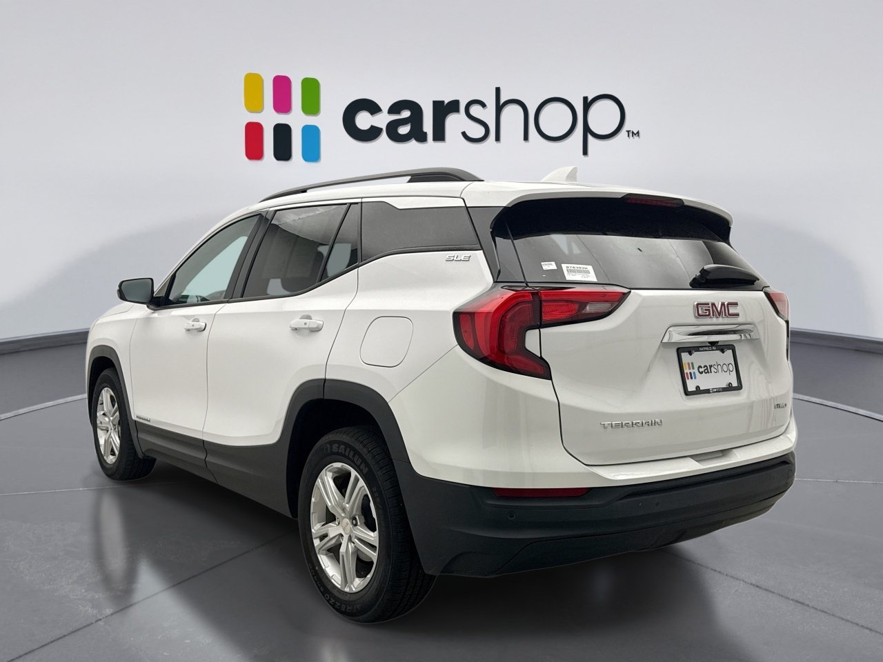 Used 2020 GMC Terrain SLE w/ Driver Convenience Package AWD/4WD image 3