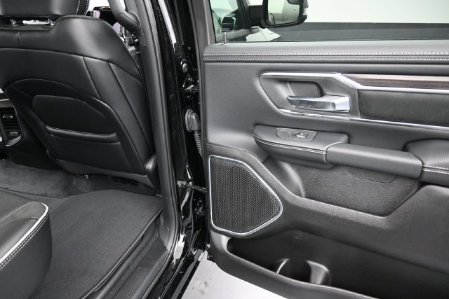 New 2027 RAM 1500 Laramie w/ Night Edition AWD/4WD image 21