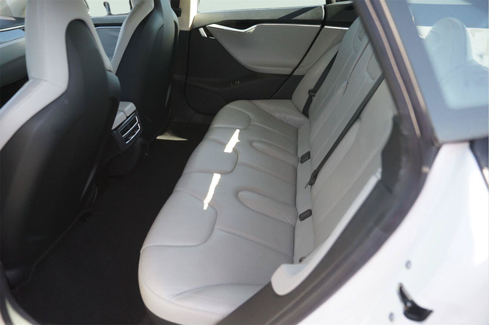 Used 2014 Tesla Model S RWD image 12