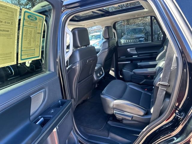Certified 2025 Ford Expedition Platinum image 33