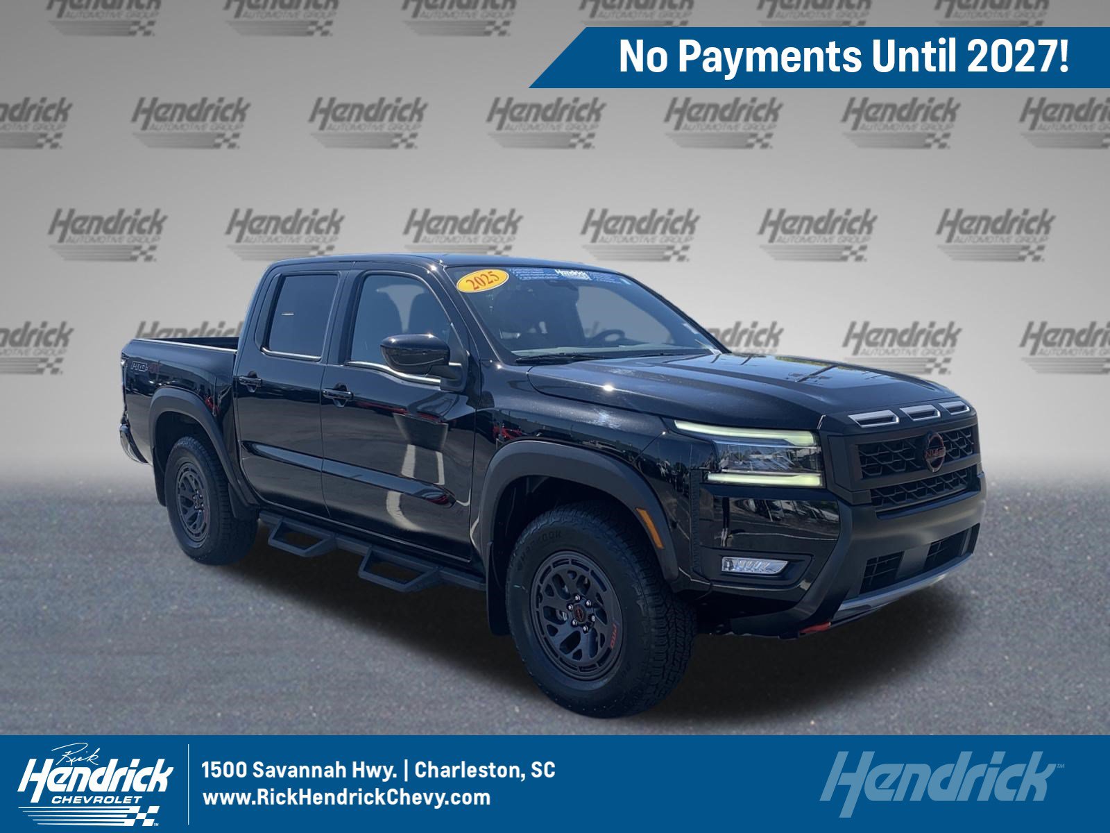 Used 2025 Nissan Frontier PRO-4X AWD/4WD image 1