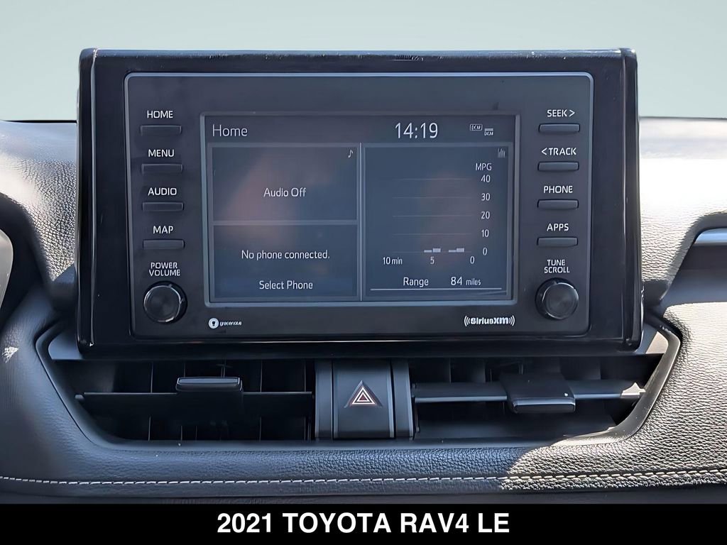 Used 2021 Toyota RAV4 LE FWD image 17