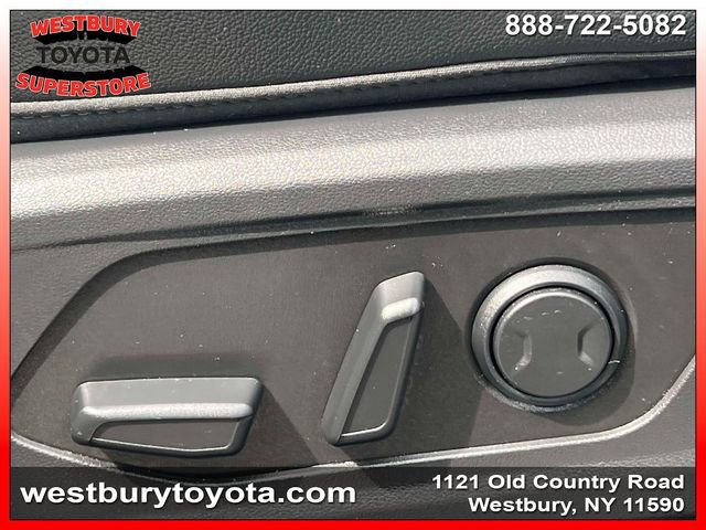 Used 2025 Hyundai Santa Cruz SEL AWD/4WD image 19