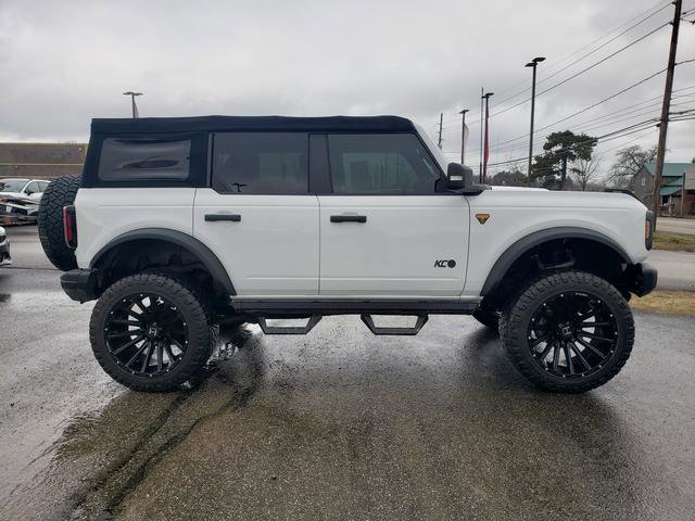 Used 2022 Ford Bronco Badlands image 2