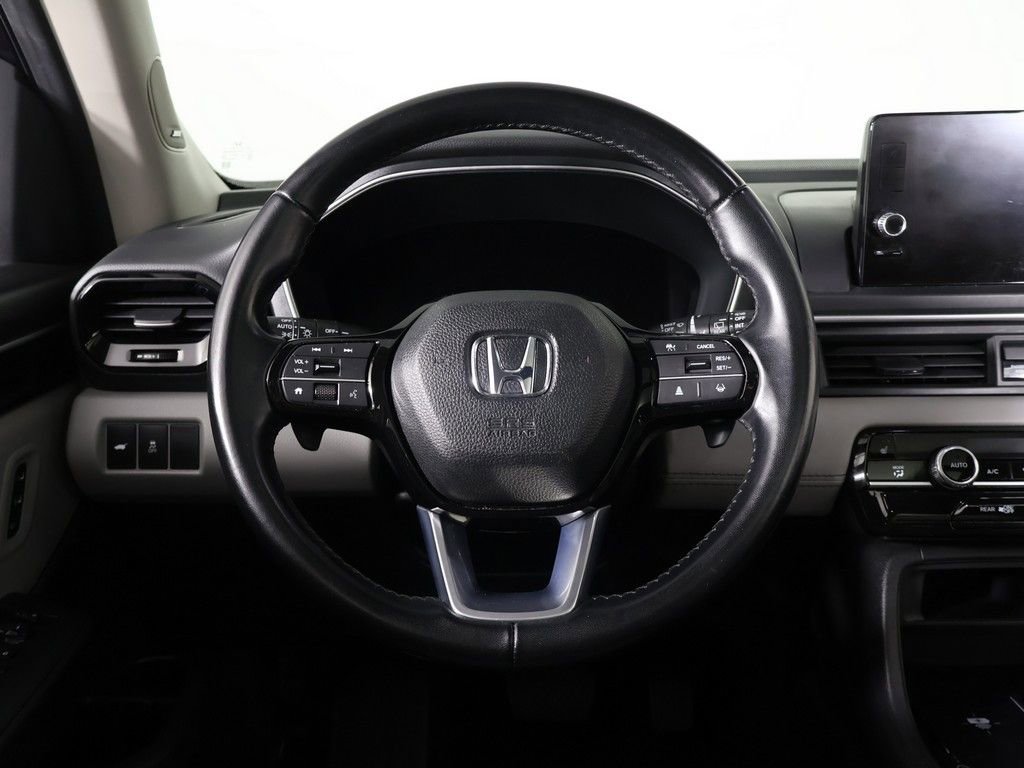 Used 2023 Honda Pilot Touring image 45