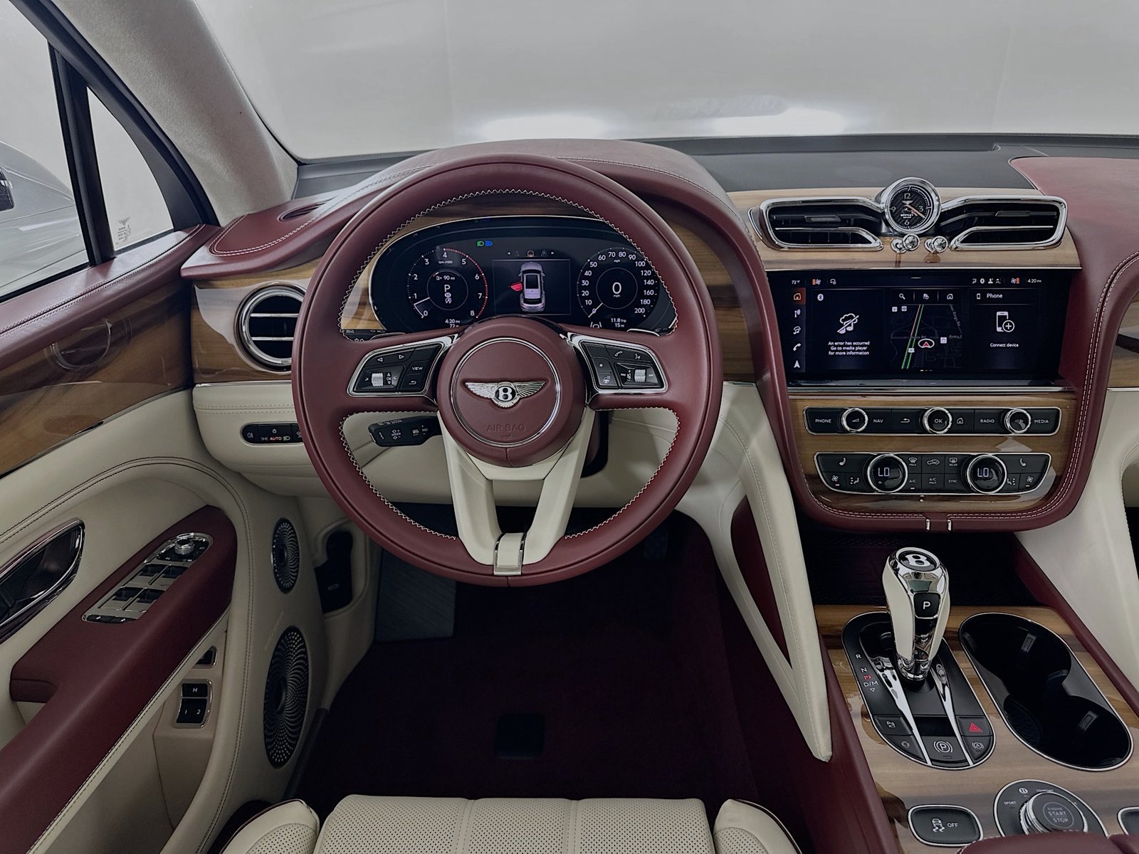 New 2026 Bentley Bentayga AWD/4WD image 17