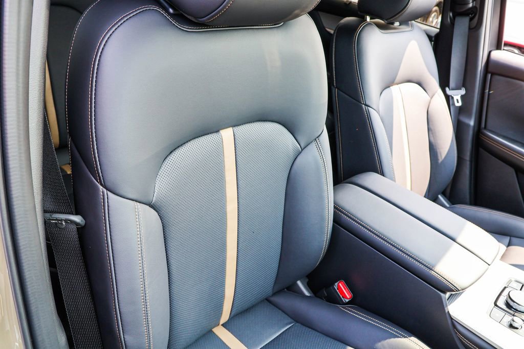 Used 2025 MAZDA CX-70 Plug-In Hybrid w/ Premium Plus image 38