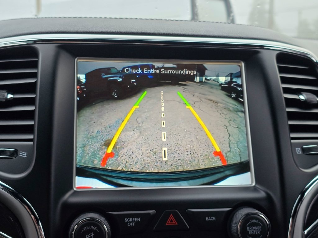 Used 2015 Jeep Grand Cherokee High Altitude AWD/4WD image 23
