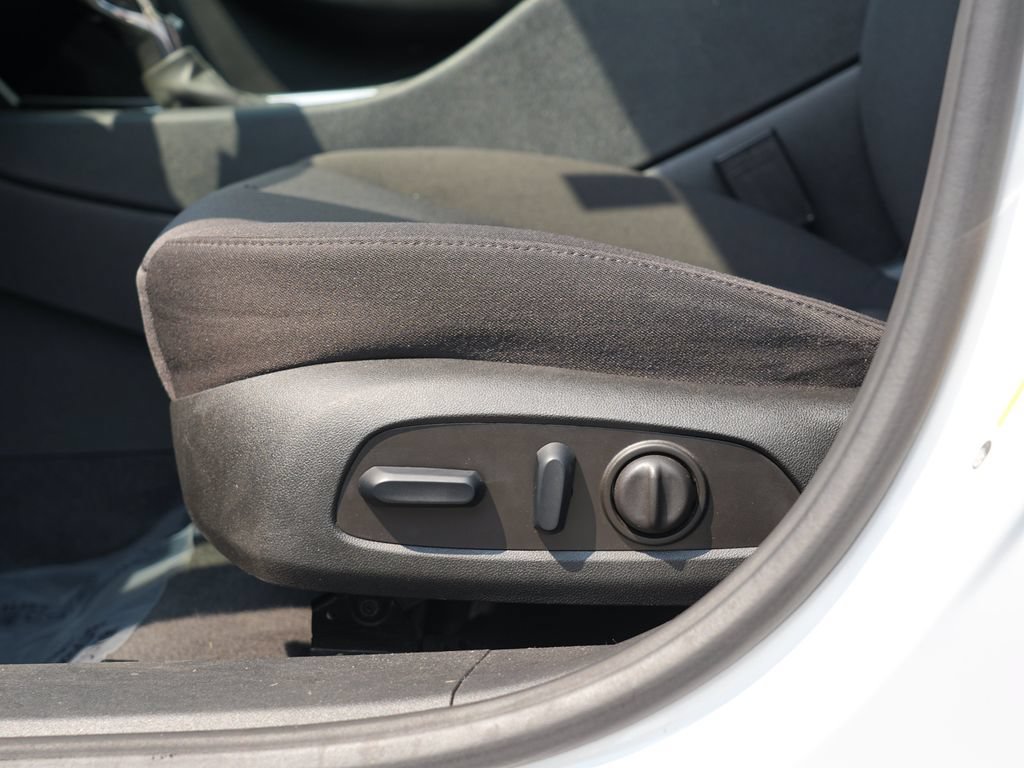 Used 2023 Chevrolet Malibu LT w/ Driver Confidence Package FWD image 15