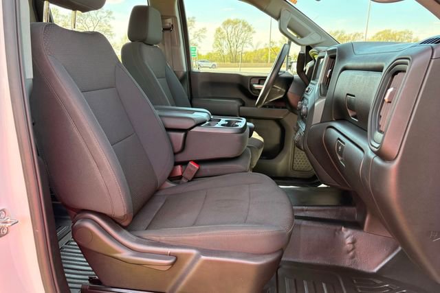 Used 2025 Chevrolet Silverado 3500 W/T AWD/4WD image 30