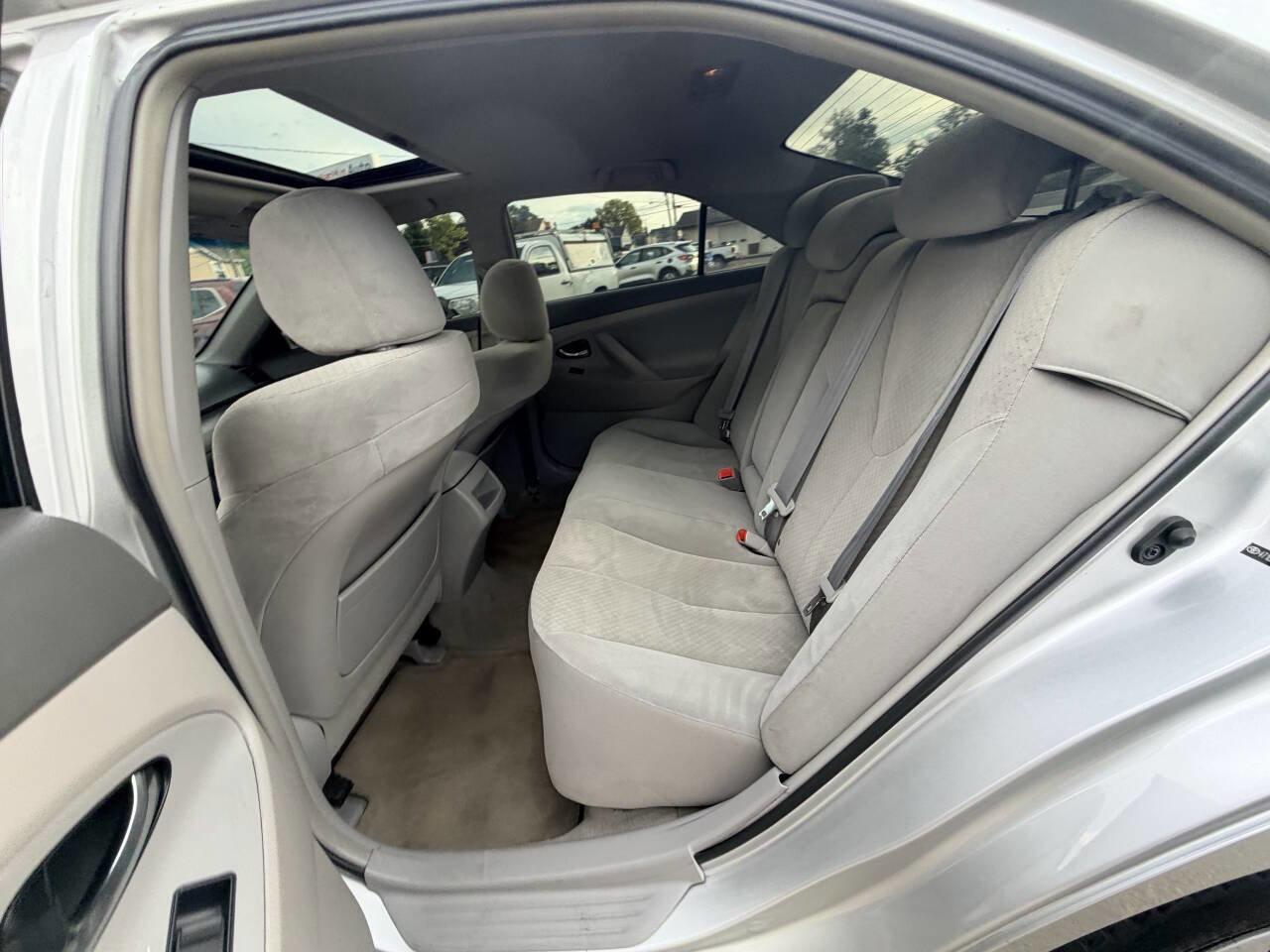 Used 2009 Toyota Camry LE FWD image 21