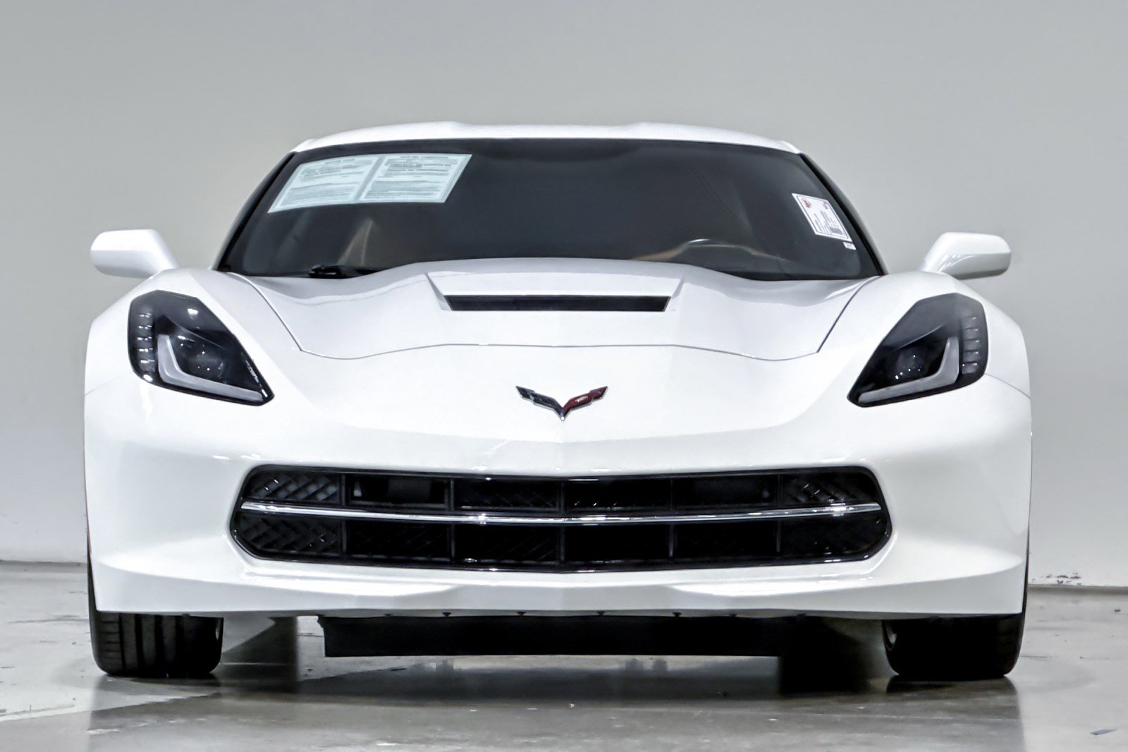 Used 2015 Chevrolet Corvette Stingray Coupe w/ 3LT Preferred Equipment Group RWD image 4