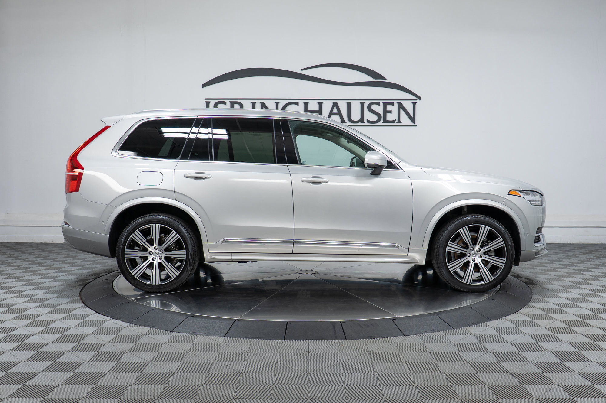 Certified 2023 Volvo XC90 B6 Ultimate w/ Protection Package Premier AWD/4WD image 8