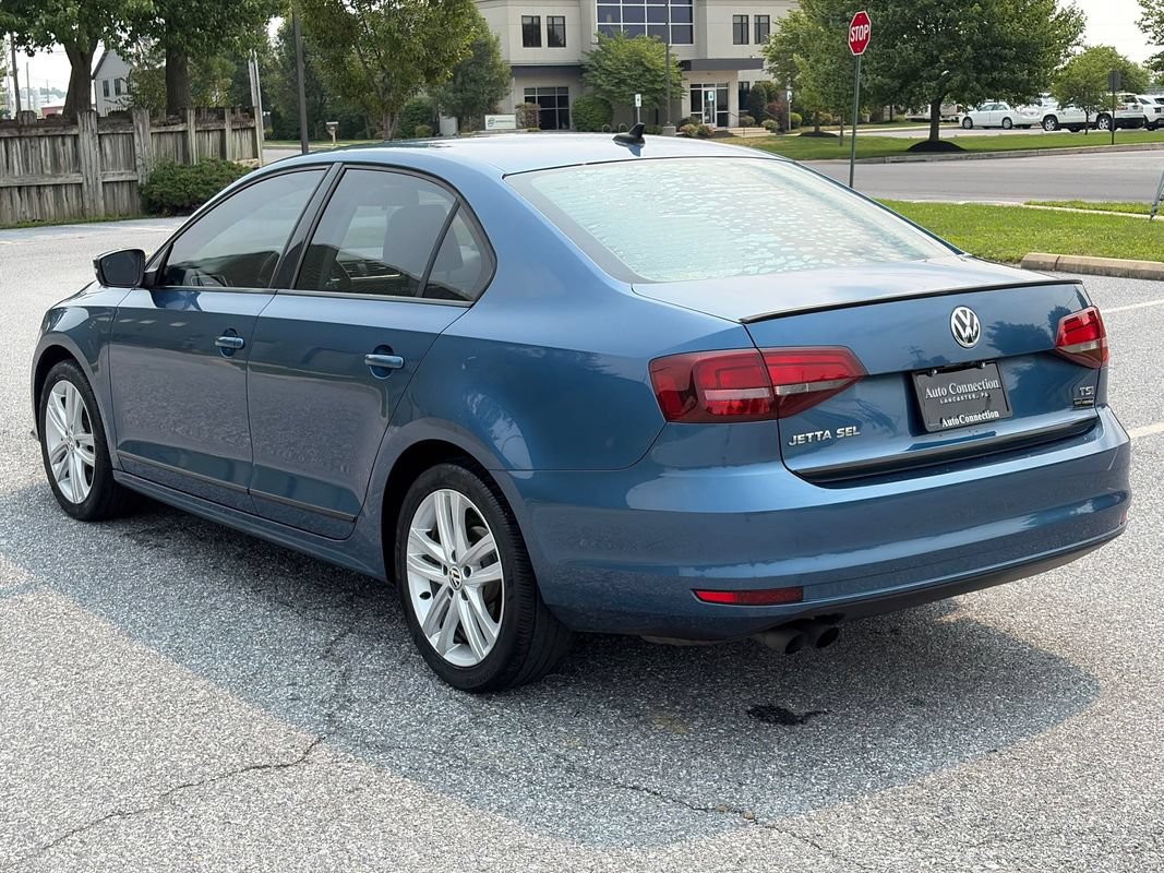 Used 2017 Volkswagen Jetta SEL FWD image 6