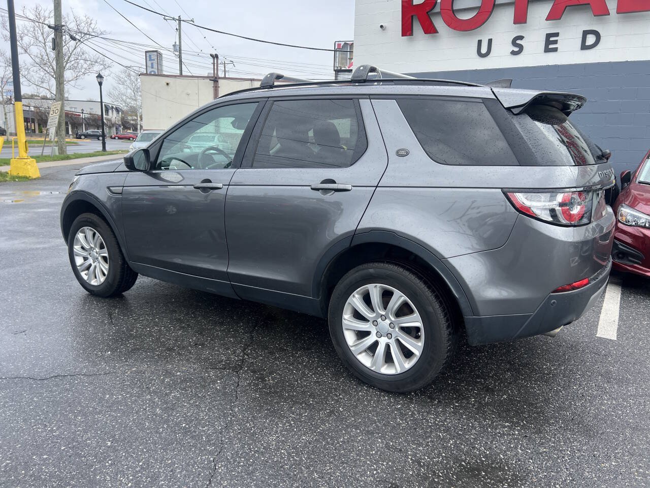 Used 2017 Land Rover Discovery Sport SE AWD/4WD image 6