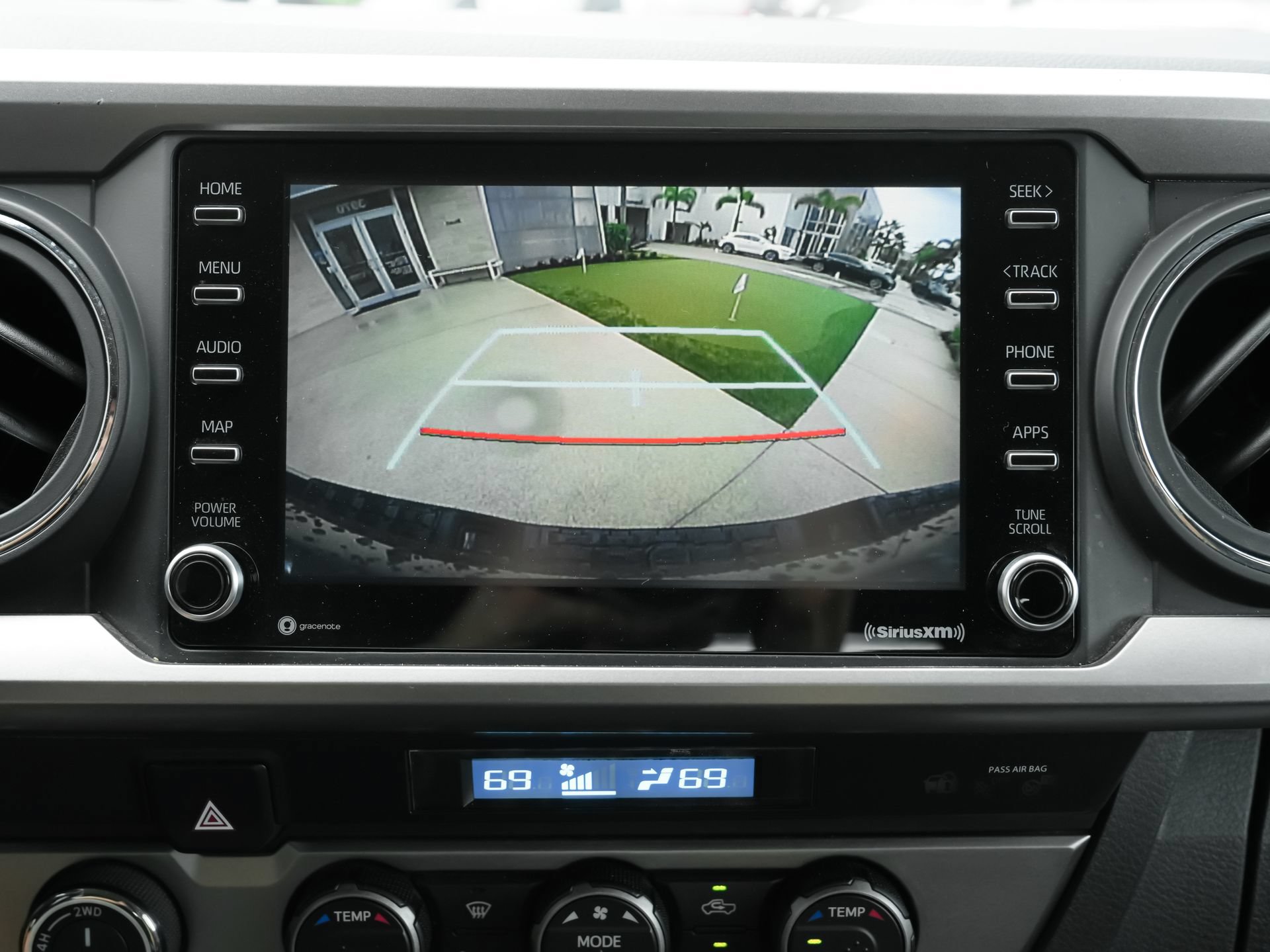 Used 2023 Toyota Tacoma SR5 AWD/4WD image 13