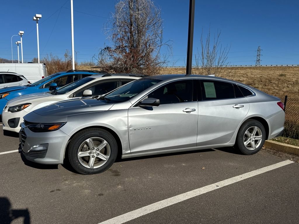 Used 2022 Chevrolet Malibu LT image 10
