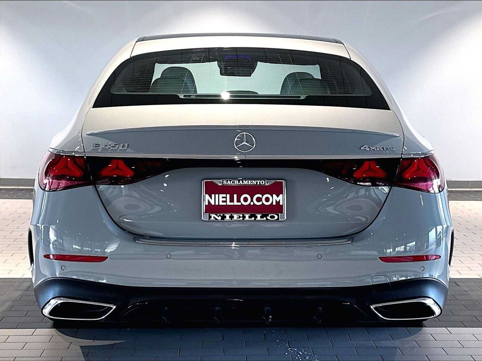 Used 2024 Mercedes-Benz E 450 4MATIC Sedan image 9
