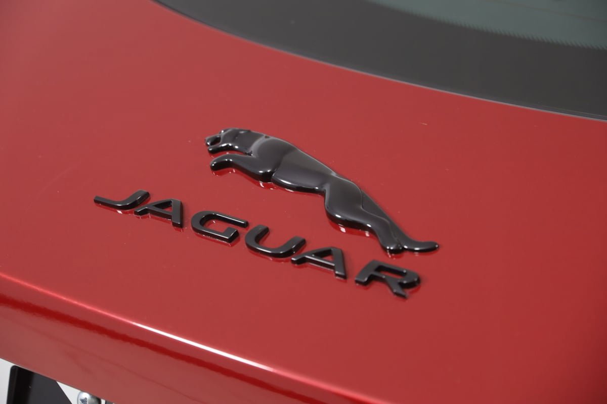 Used 2021 Jaguar F-TYPE Coupe RWD image 60