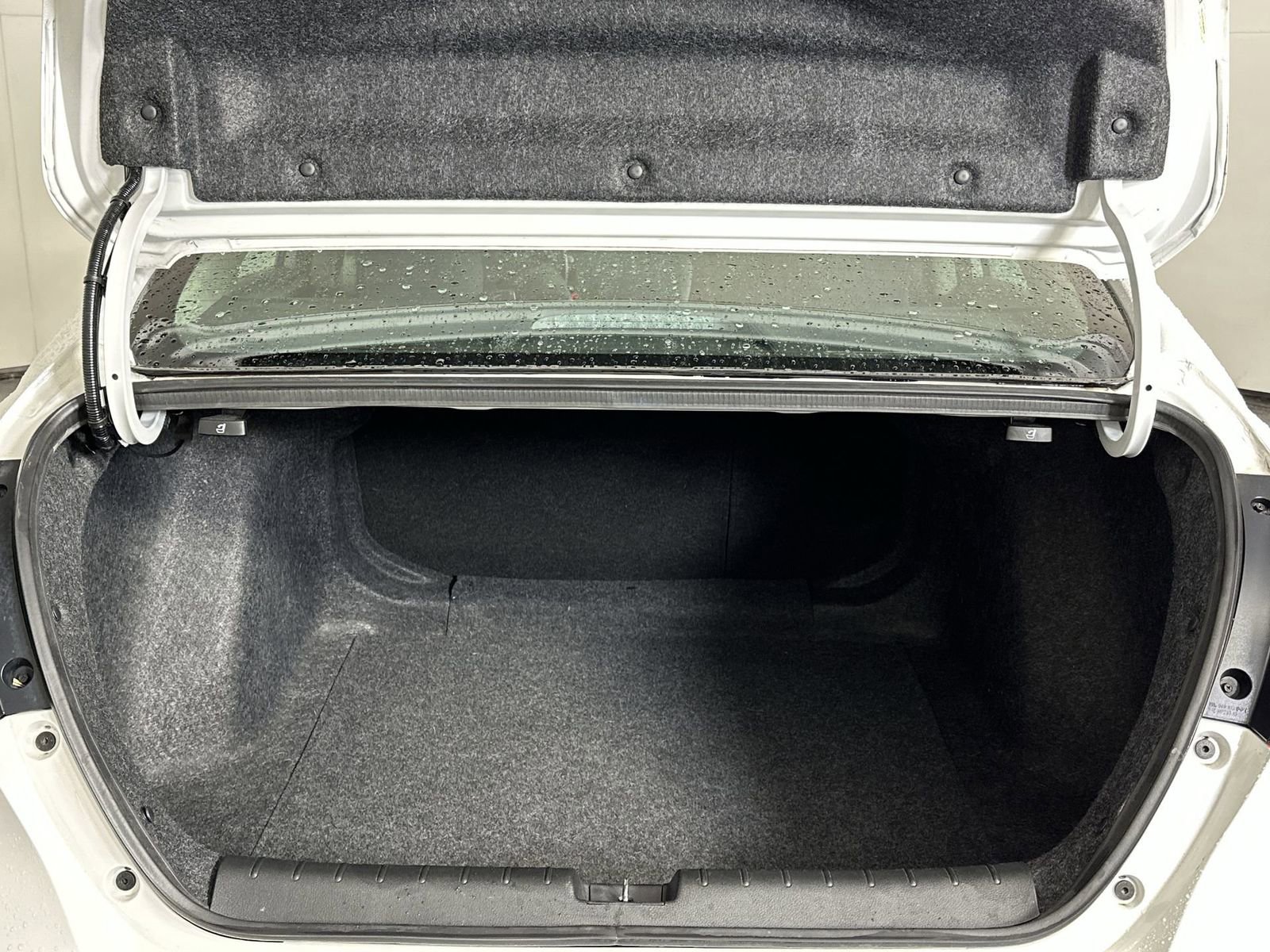 Used 2021 Honda Insight EX image 29