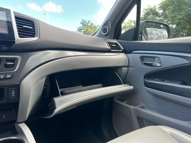 Used 2017 Honda Ridgeline RTL-T image 49