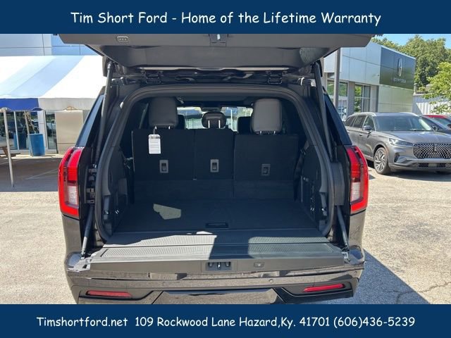 New 2025 Ford Expedition Tremor image 8
